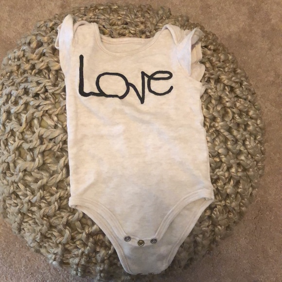 Jessica Simpson Onesies. 3 pack. - Picture 2 of 6